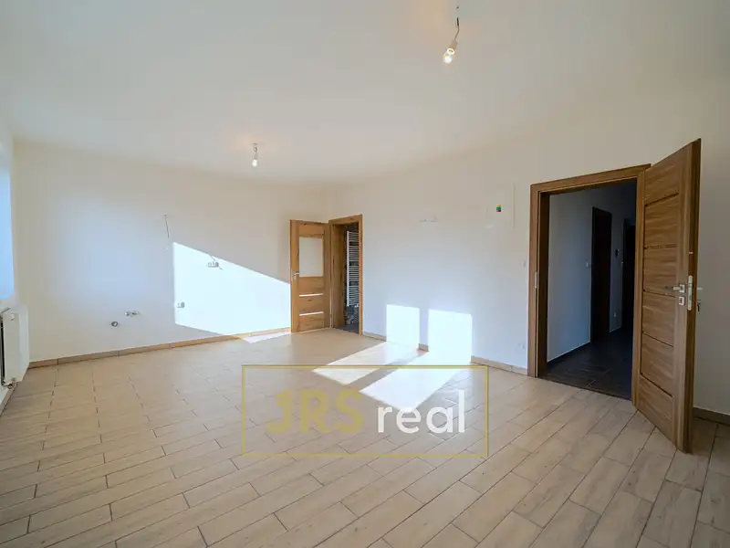 Prodej rodinného domu 176 m², pozemek 215 m², Novosedly – náhled fotky 2