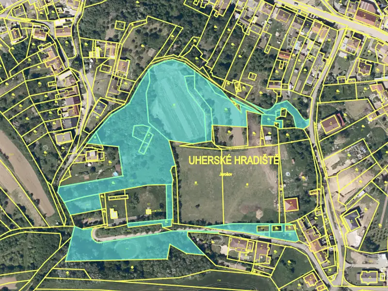 Prodej stavebního pozemku 17254 m², Uherské Hradiště – náhled fotky 1