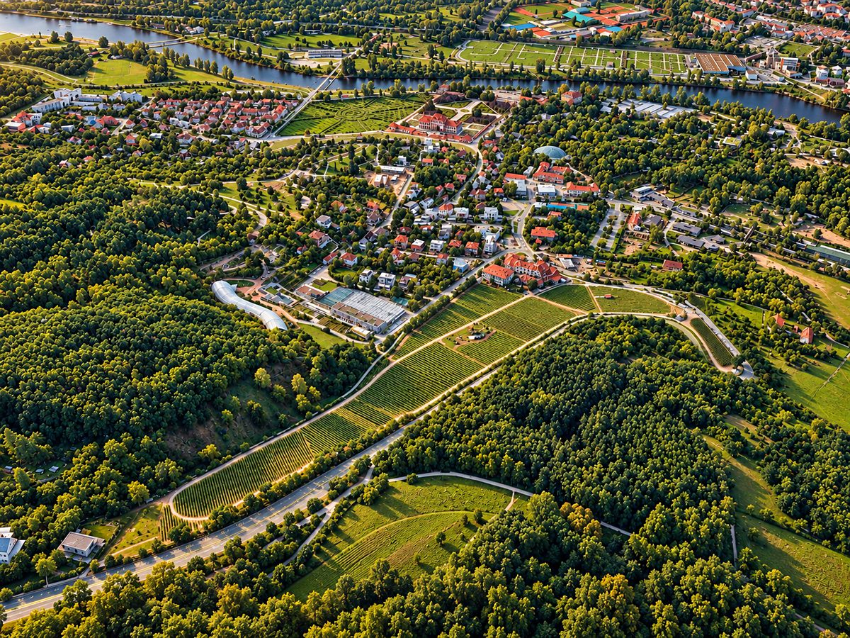 Prodej komerčního pozemku 16119 m², Praha – fotka 1 z 3