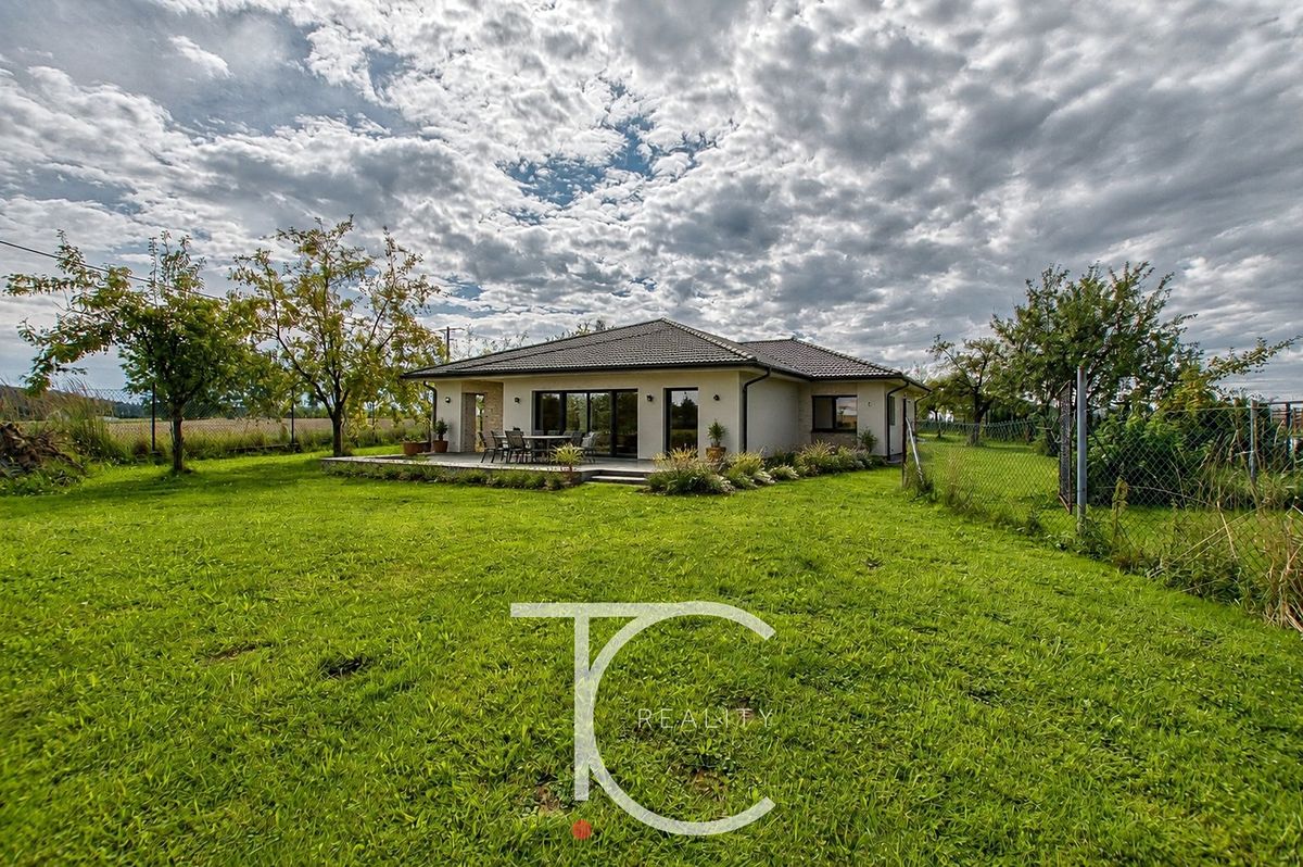 Prodej stavebního pozemku 1598 m², Kateřinice – fotka 1 z 3
