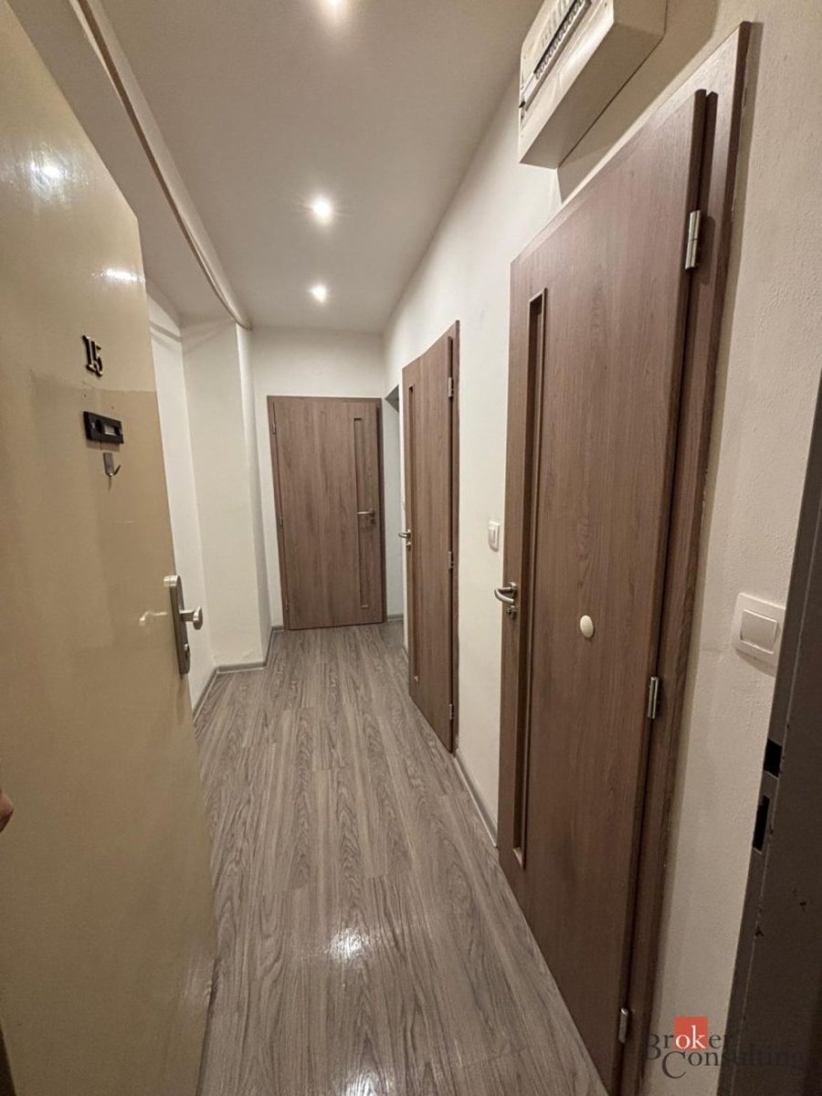 Pronájem bytu 2+1 52 m² – fotografie 2