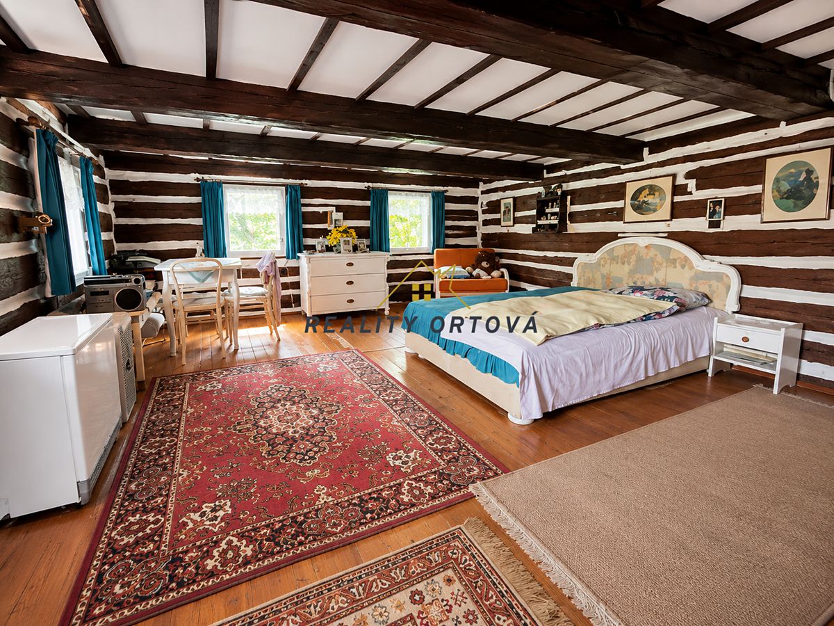 Prodej rodinného domu 180 m², pozemek 1830 m², Valkeřice – fotka 1 z 3
