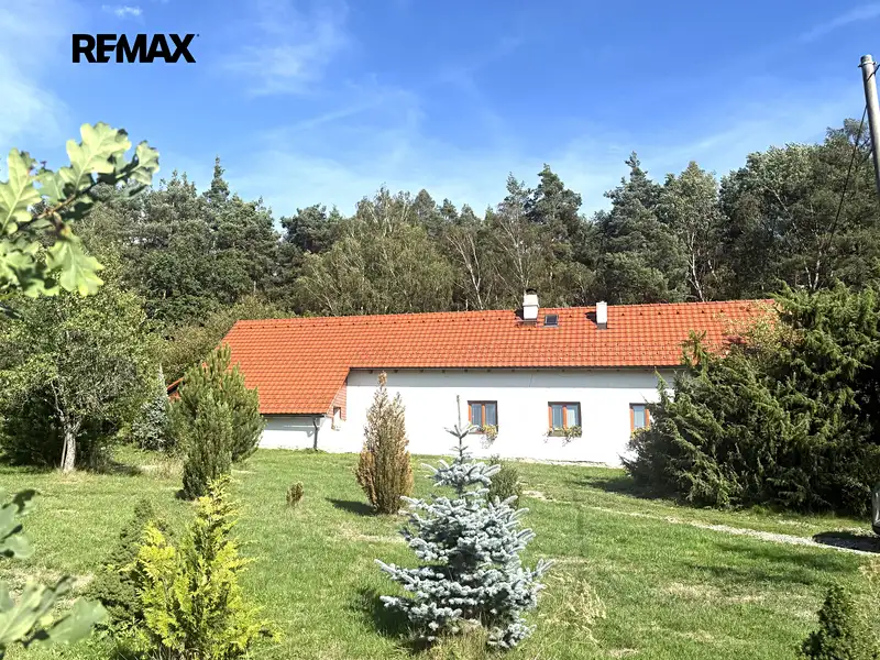 Prodej rodinného domu 120 m², pozemek 2546 m², Radošovice – náhled fotky 1