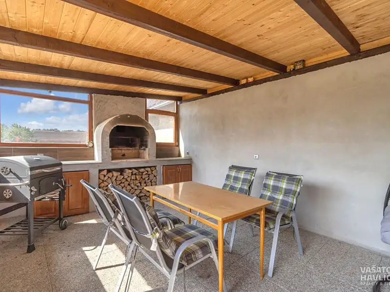Prodej rodinného domu 104 m², pozemek 1077 m², Přelouč – náhled fotky 2