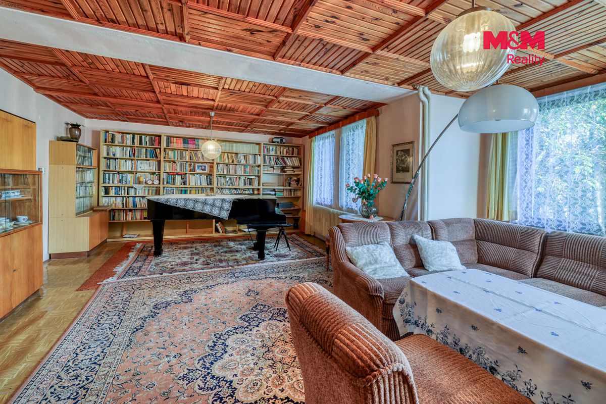 Prodej rodinného domu 192 m², pozemek 500 m² – fotografie 3