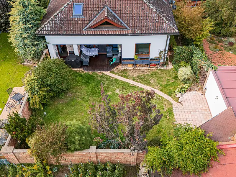 Pronájem rodinného domu 175 m², pozemek 334 m², Pardubice – náhled fotky 1