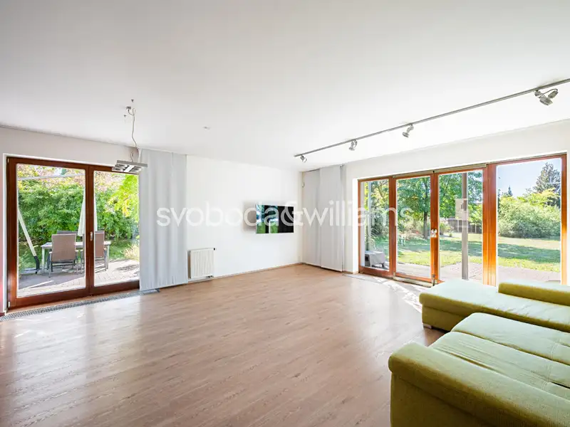 Prodej rodinného domu 416 m², pozemek 1787 m², Říčany – náhled fotky 2