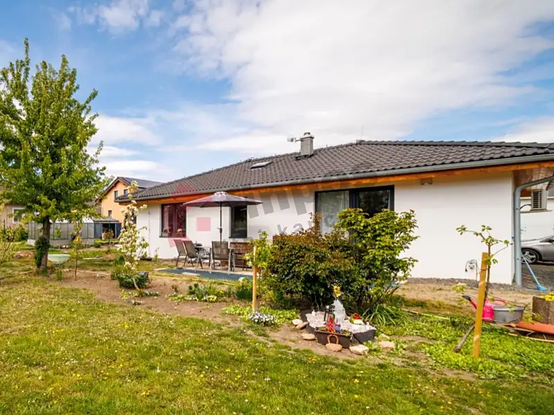 Prodej rodinného domu 66 m², pozemek 1253 m², Dubí – náhled fotky 1