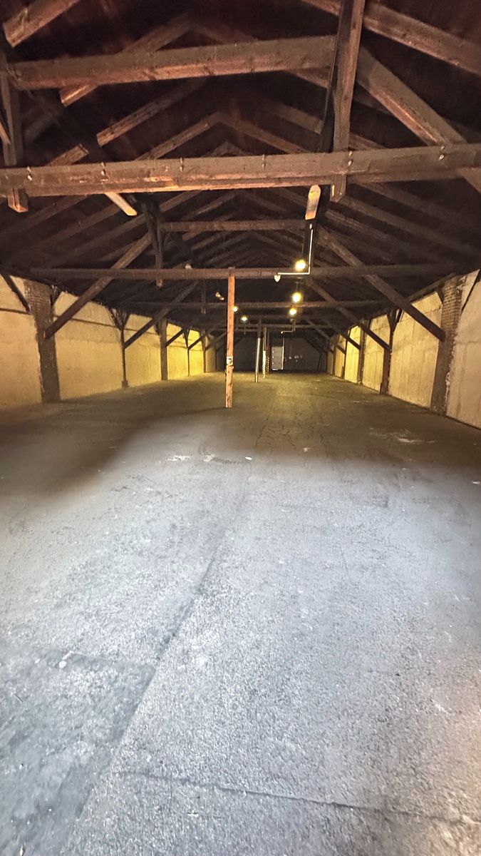 Pronájem skladového prostoru 275 m² – fotografie 3