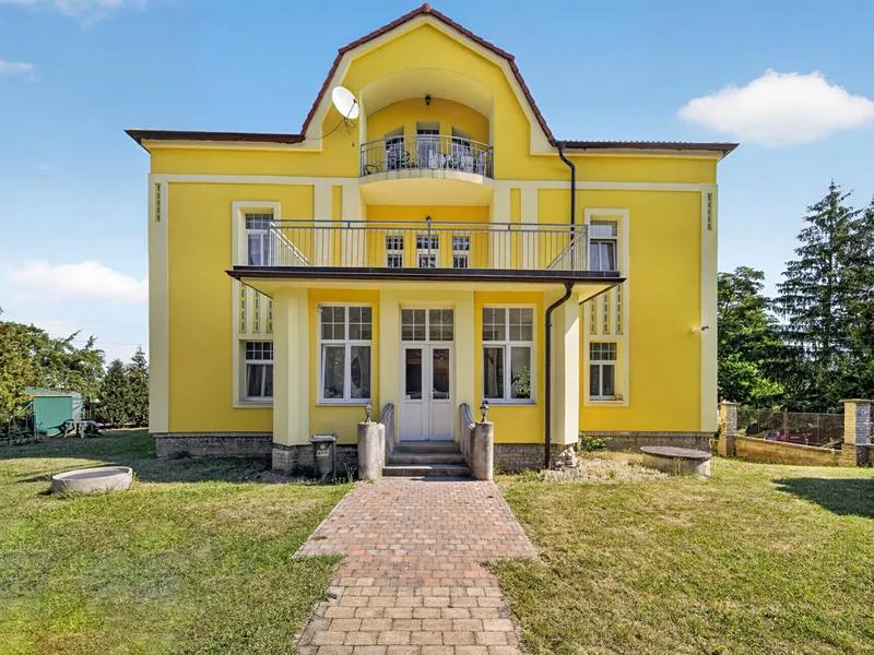 Bydlení s prostorem rodinného domu  3+kk, 127 m2, garáž, zim