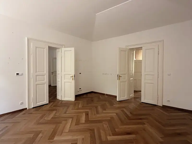 Prodej bytu 3+1 103 m², Praha – náhled fotky 1