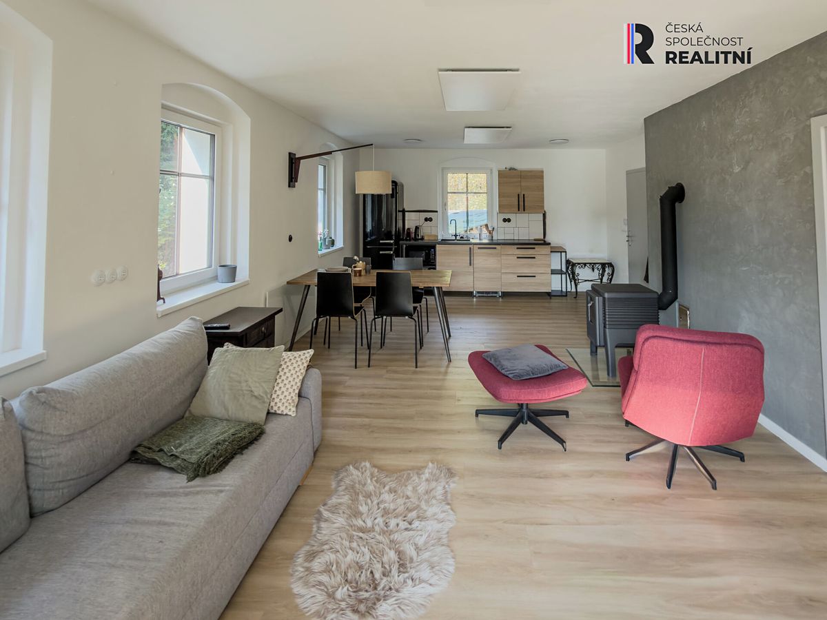 Prodej rodinného domu 140 m², pozemek 2691 m² – fotografie 4