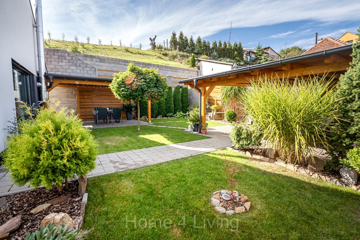 Prodej rodinného domu 145 m², pozemek 1952 m² – fotografie 5