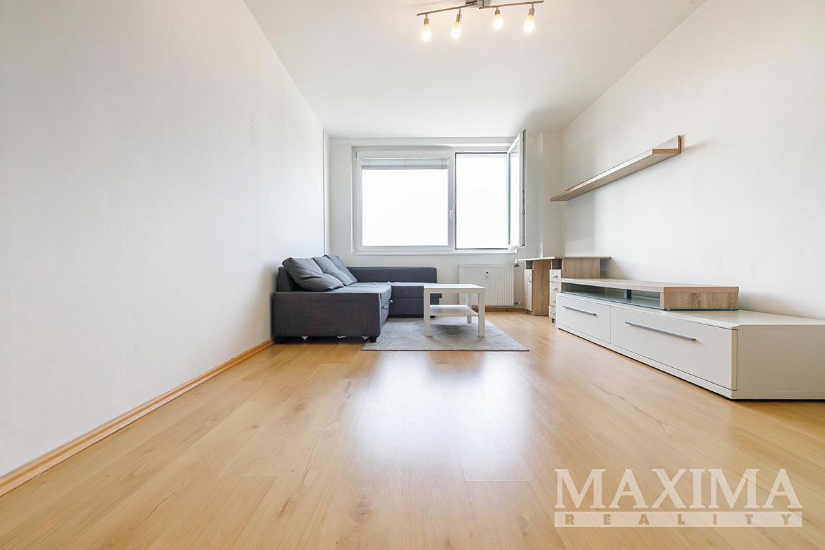 Pronájem bytu 3+kk 67 m²