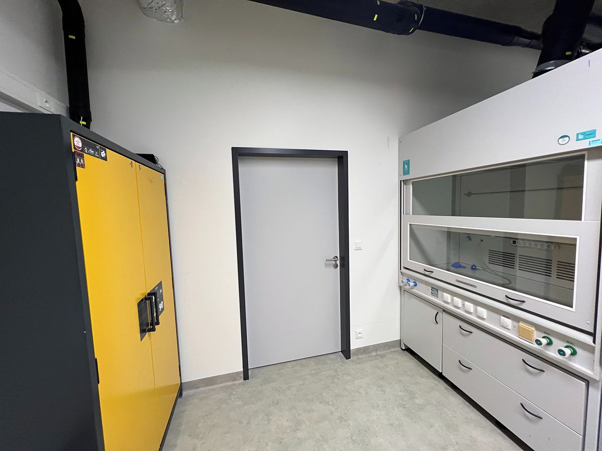 Pronájem komerční nemovitosti 85 m² – fotografie 4