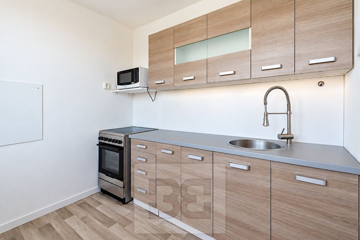 Pronájem bytu 2+1 58 m² – fotografie 3