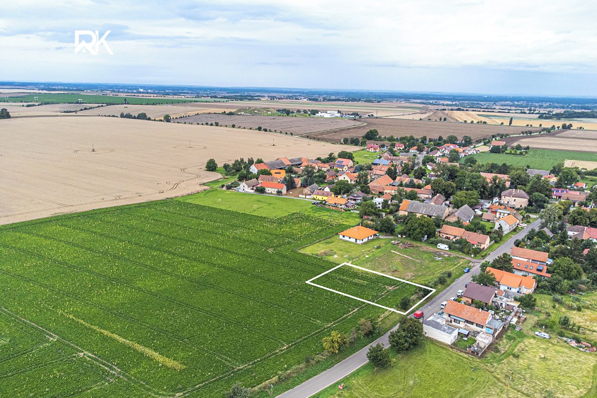 Prodej stavebního pozemku 1000 m²