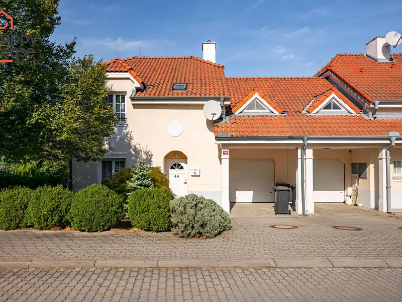 Pronájem rodinného domu 120 m², pozemek 536 m², Praha – náhled fotky 3