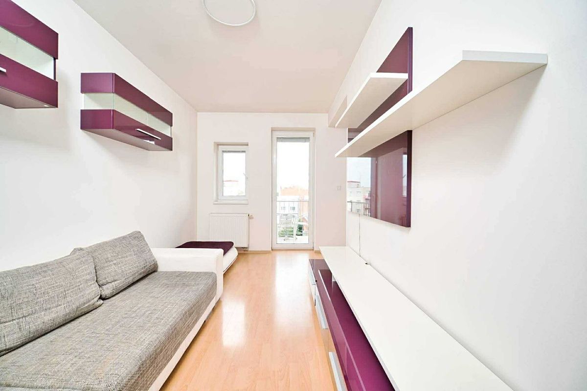 Pronájem bytu 2+kk 42 m² – fotografie 4