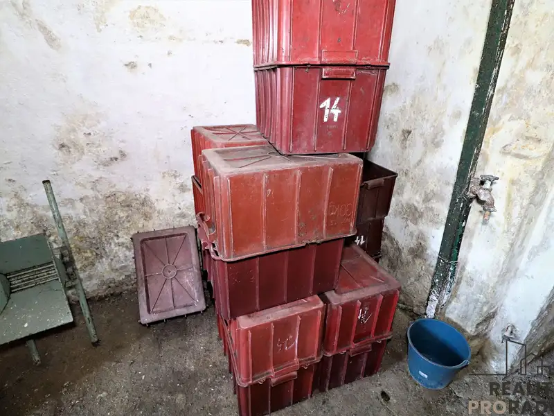 Pronájem vinného sklepa 37 m², Hlohovec – náhled fotky 3