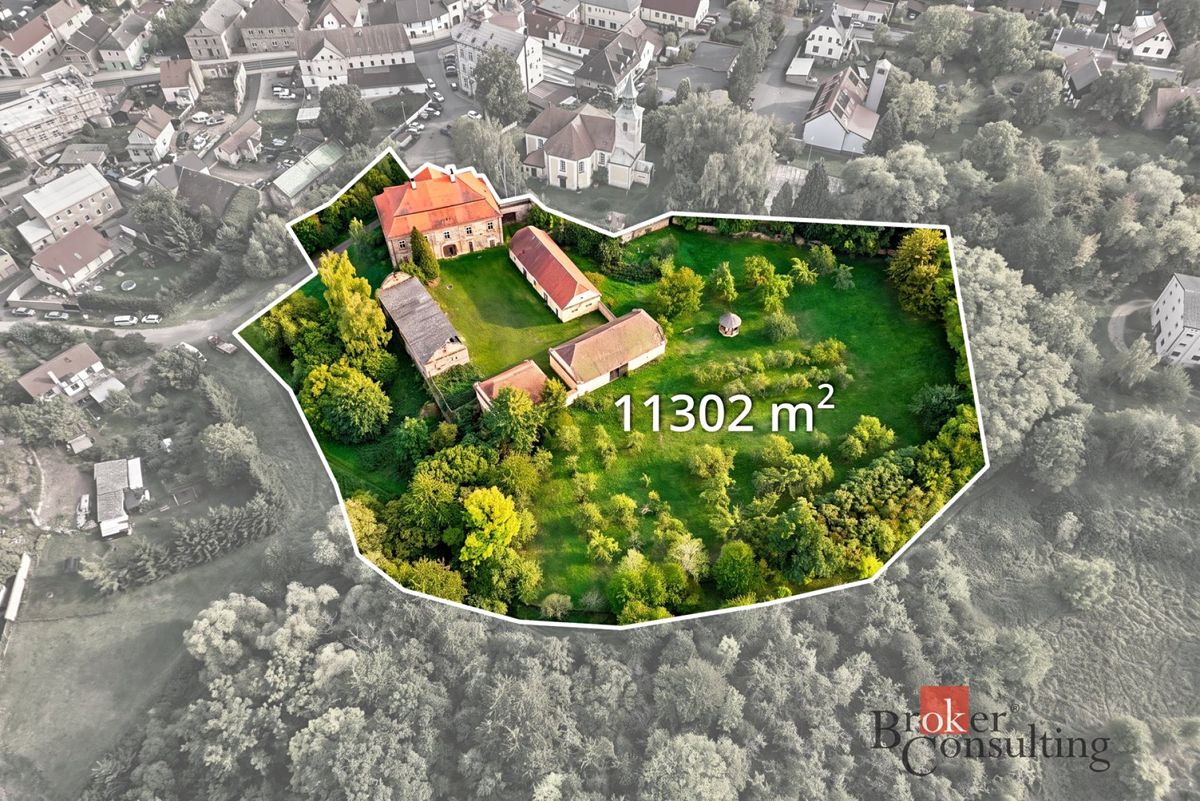 Prodej památky 430 m², pozemek 11302 m², Jesenice – fotka 1 z 3