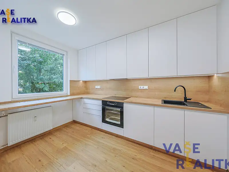 Pronájem bytu 2+1 44 m², Hranice – náhled fotky 1