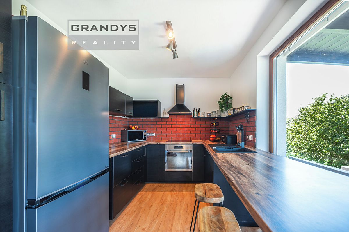 Prodej rodinného domu 129 m², pozemek 1054 m² – fotografie 4