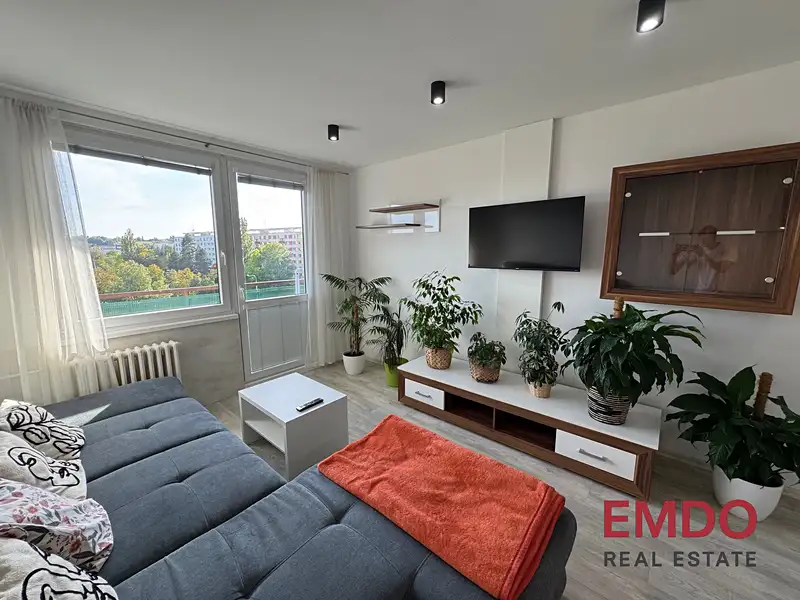 Pronájem bytu 2+1 66 m², Hradec Králové – náhled fotky 1