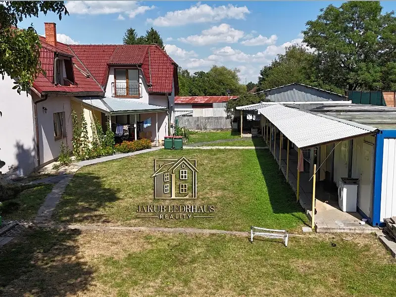 Prodej vícegeneračního domu 640 m², pozemek 2420 m², Nehvizdy – náhled fotky 3