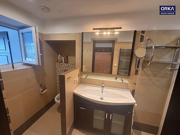 Pronájem bytu 3+kk, 84 m² (10 z 15)