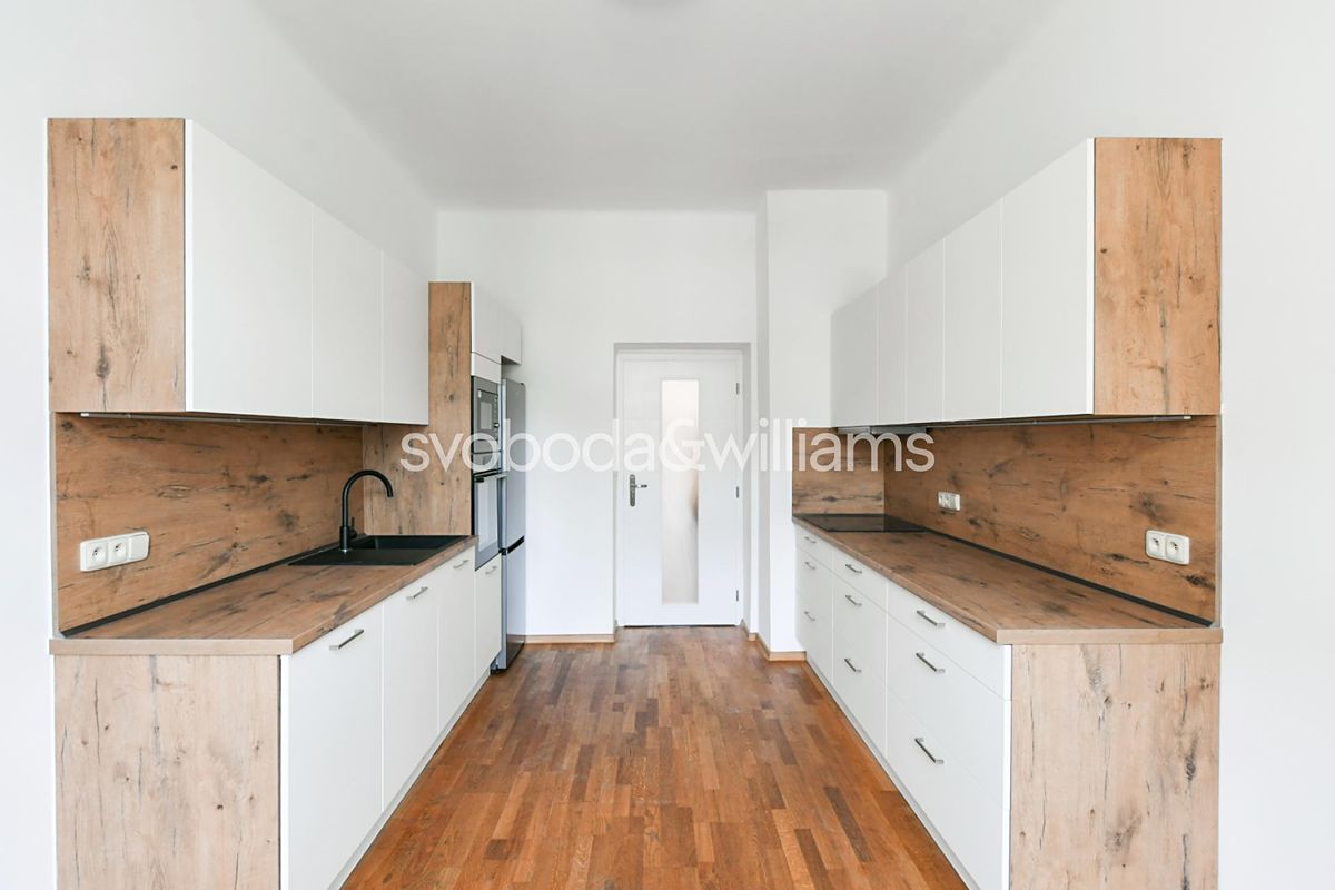Pronájem bytu 3+1 119 m² – fotografie 3