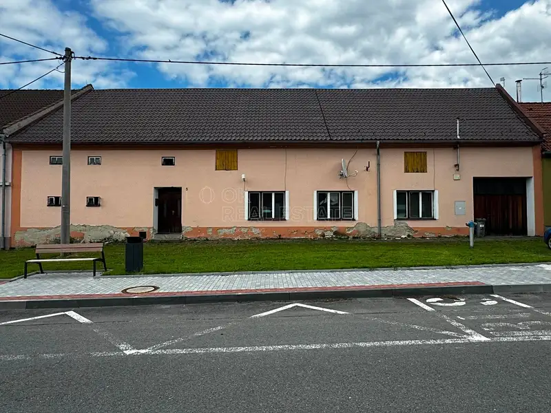 Prodej zemědělské usedlosti 370 m², pozemek 3034 m², Hulín – náhled fotky 3