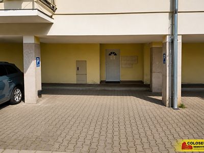 Pronájem garážového stání 60 m²