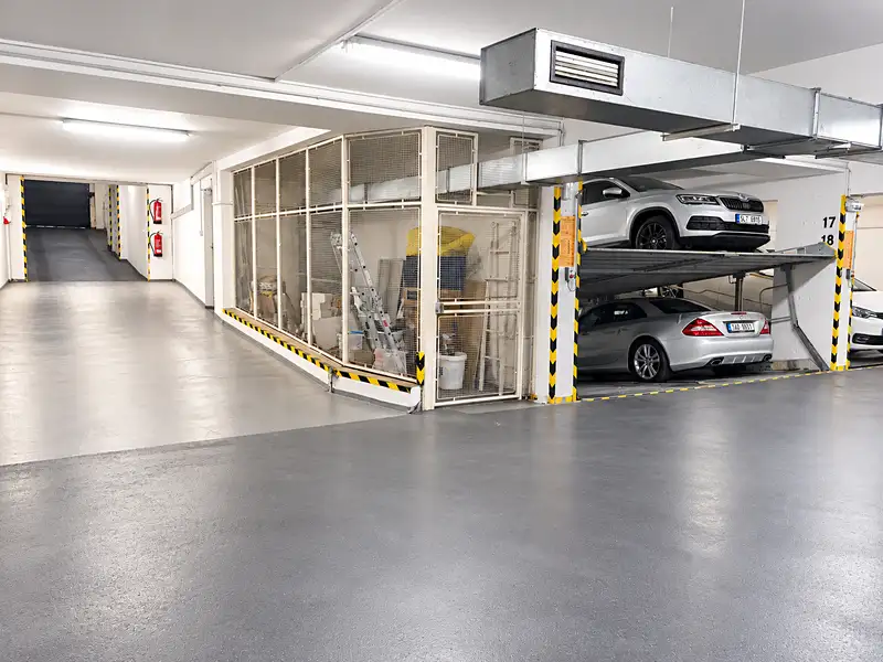 Pronájem garážového stání 18 m², Praha – náhled fotky 2