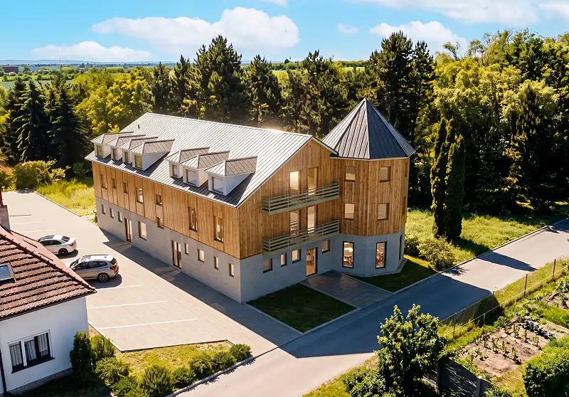 Prodej ubytovacího zařízení 614 m², Zeleneč – náhled fotky 3