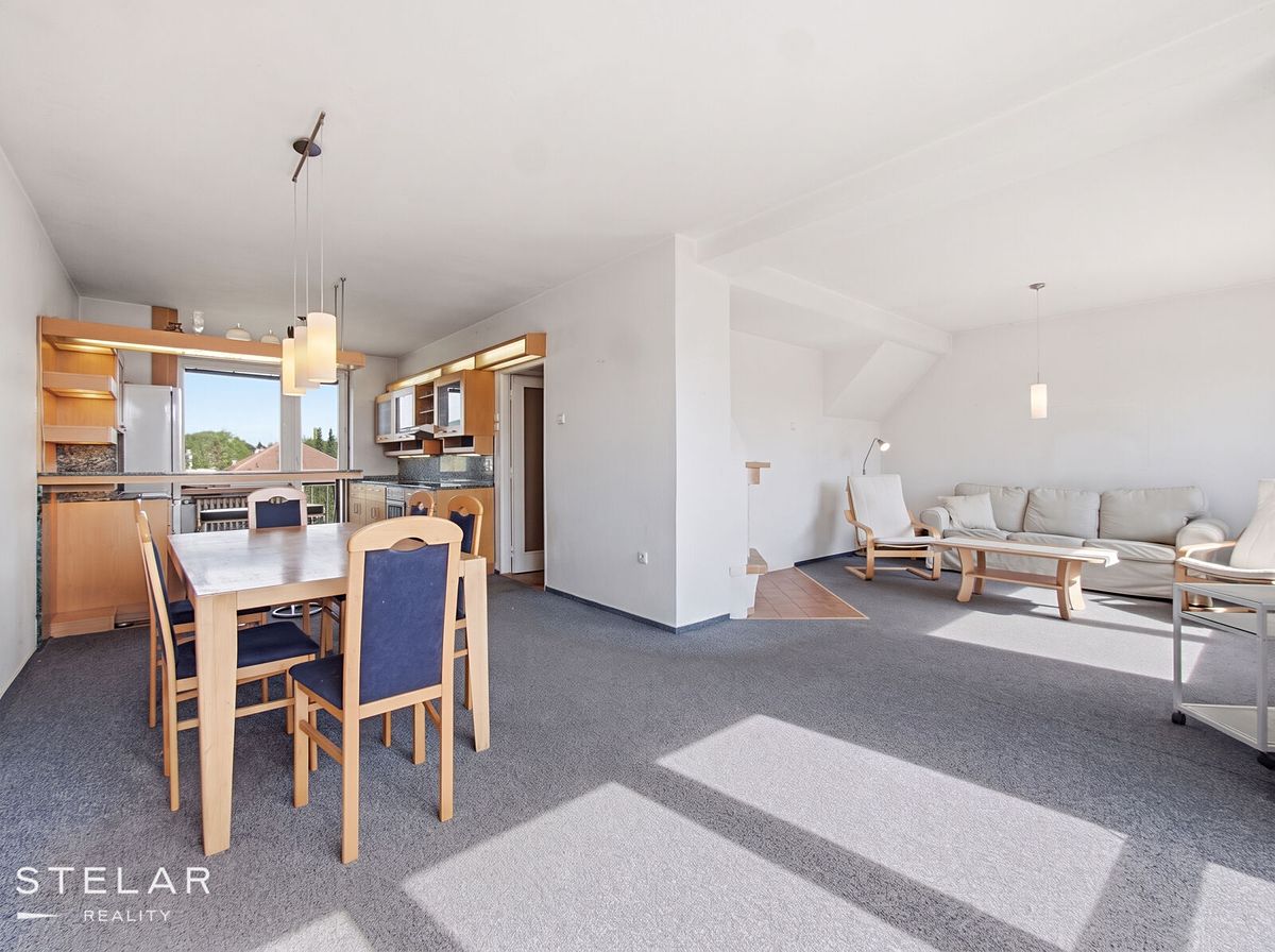 Pronájem rodinného domu 162 m², pozemek 528 m² – fotografie 2