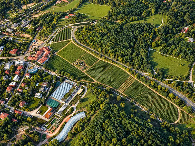 Prodej komerčního pozemku 16119 m², Praha – náhled fotky 2