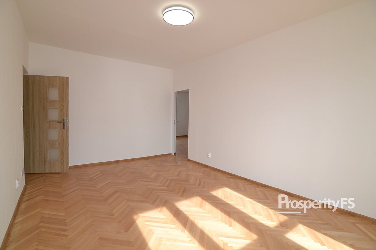 Pronájem bytu 3+1 72 m² – fotografie 4