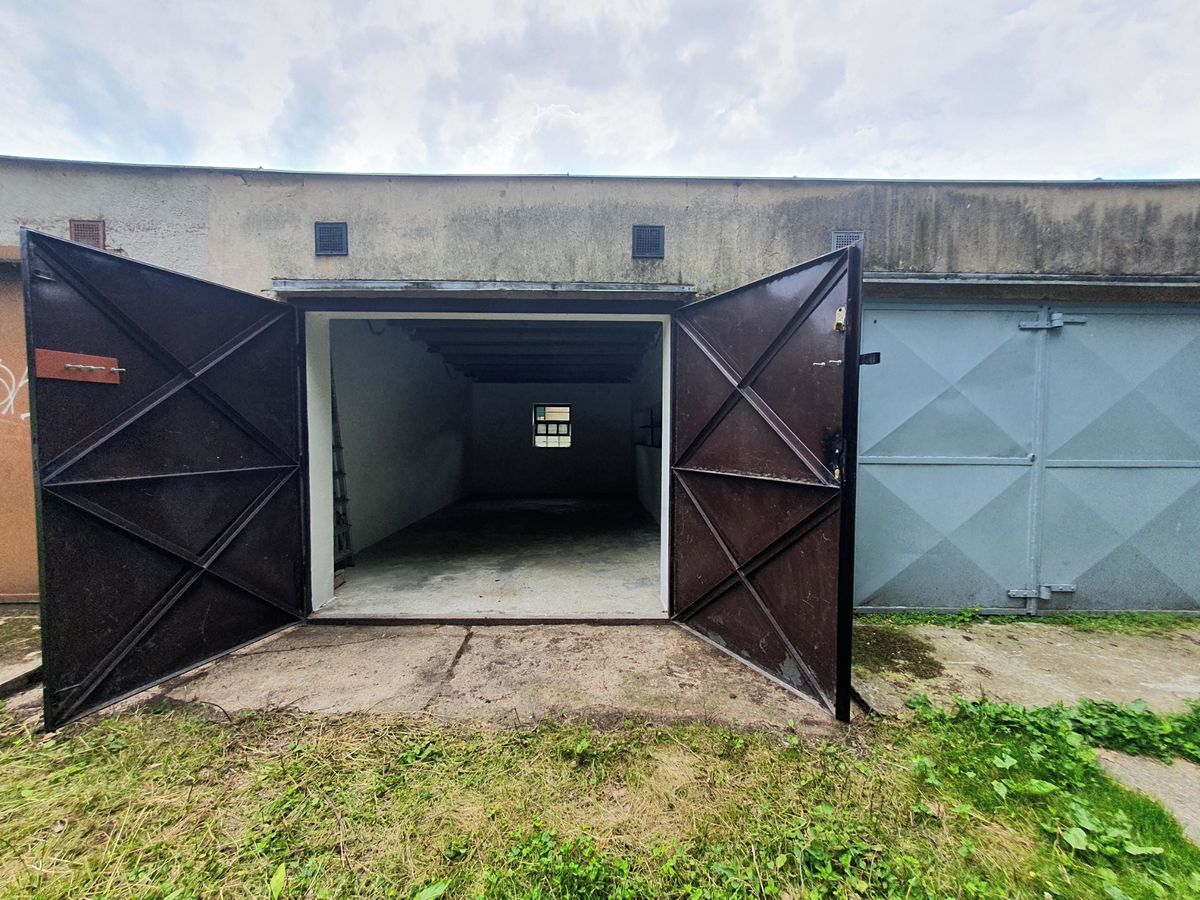 Pronájem garáže 24 m² – fotografie 3