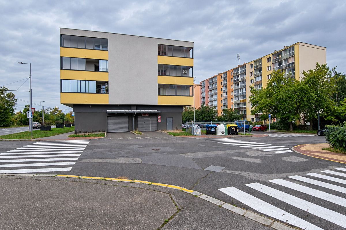 Prodej garážového stání 18 m²