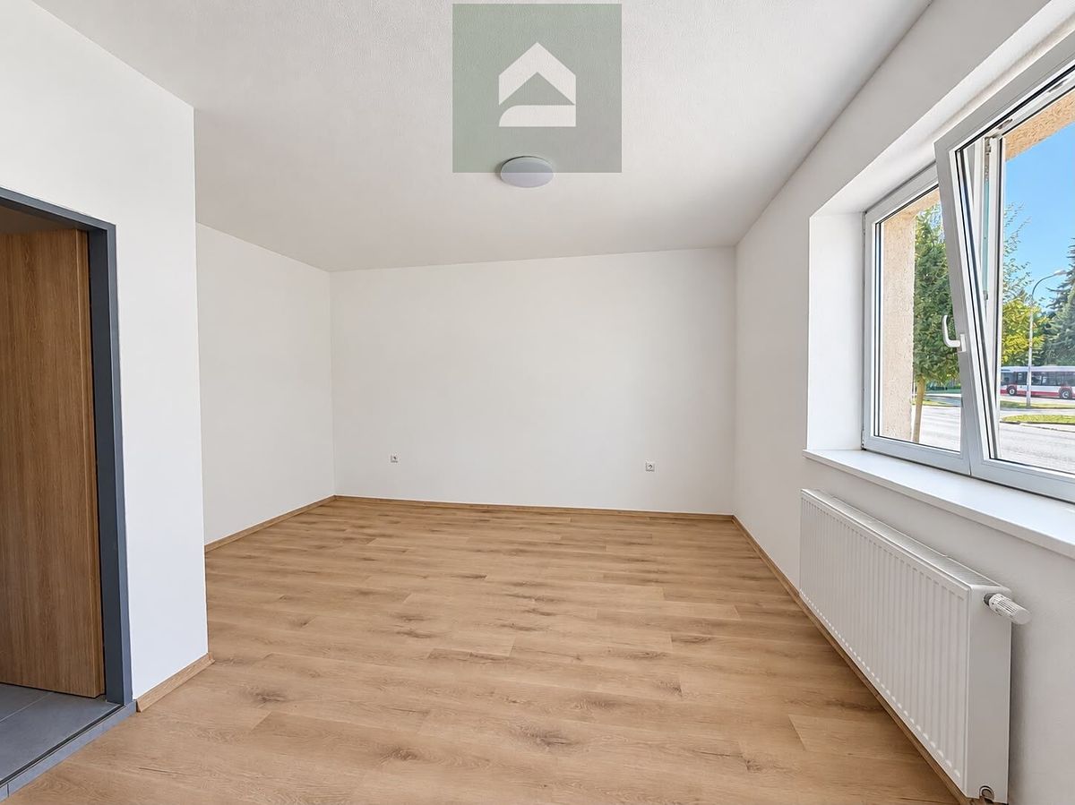 Pronájem bytu 3+kk 68 m² – fotografie 4
