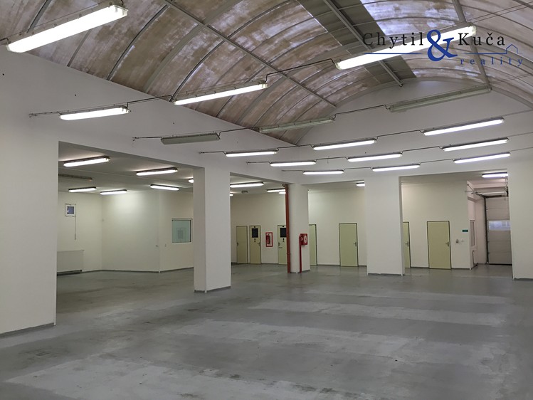 Комерційне приміщення на продаж, 568 м² (3 з 17)