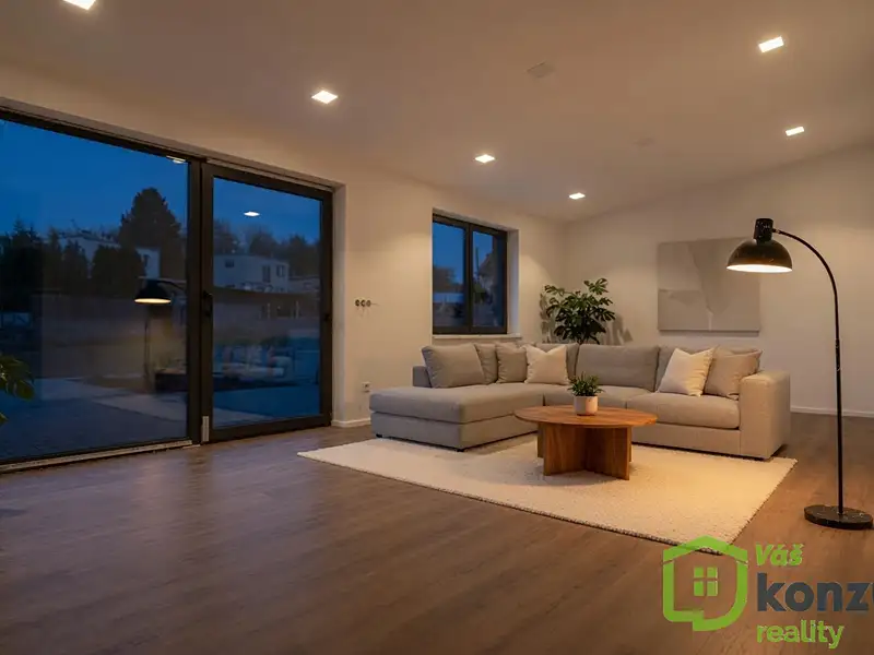 Prodej vily 277 m², pozemek 1014 m², Osek – náhled fotky 1