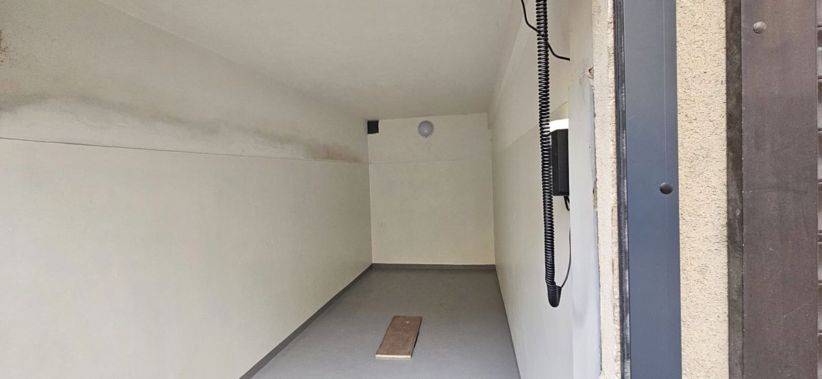 Pronájem garáže 12 m² – fotografie 3
