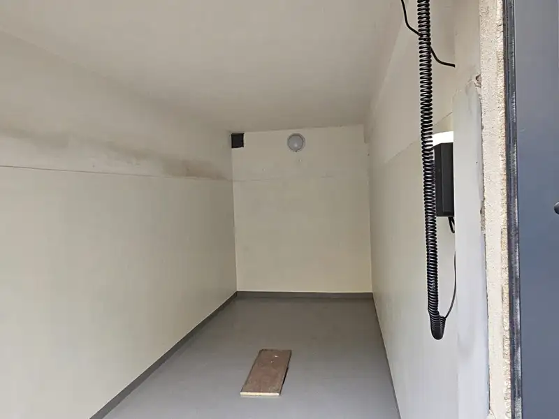 Pronájem garáže 12 m², Praha – náhled fotky 3