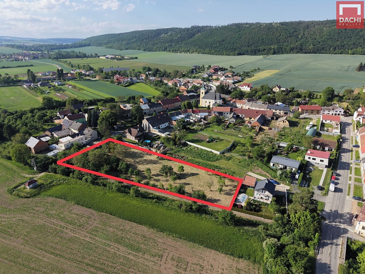 Prodej stavebního pozemku 3849 m² – fotografie 3