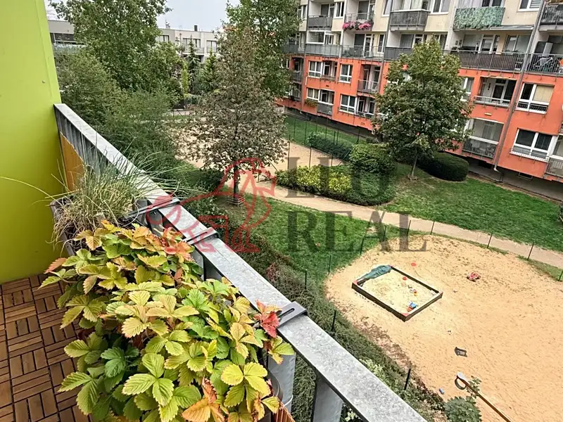 Pronájem bytu 2+kk 47 m², Praha – náhled fotky 3