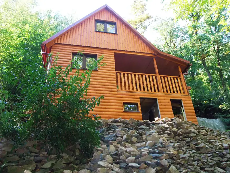 Prodej chaty 56 m², pozemek 1718 m², Líšnice – náhled fotky 1