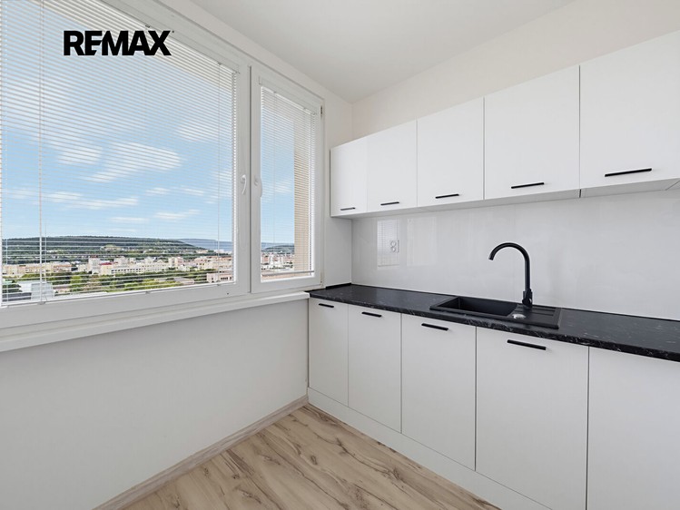 Квартира 4+1 на продаж, 84 м² (4 з 27)