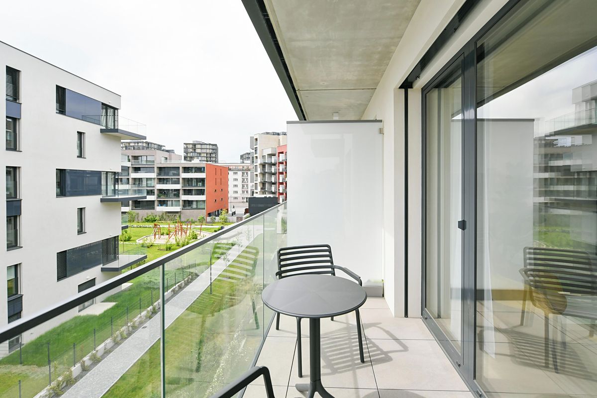 Pronájem bytu 2+kk 61 m² – fotografie 2